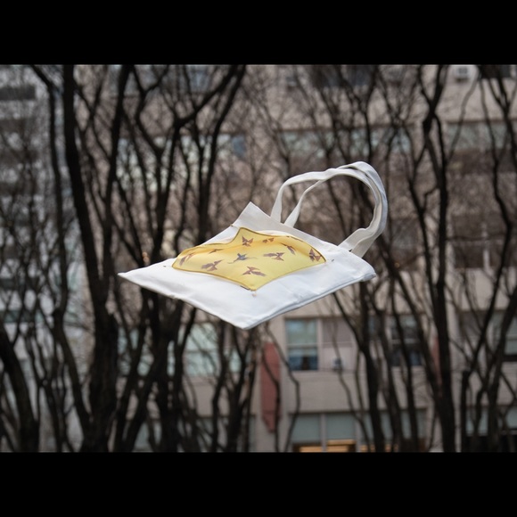 Special white tote with artist design mini silk scarf - Picture 7 of 7